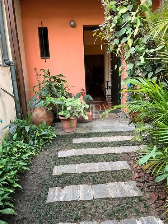 Casa com 1 suítes à venda em Jardim Europa, São Paulo, por R$ 3.500.000 Imagem 2