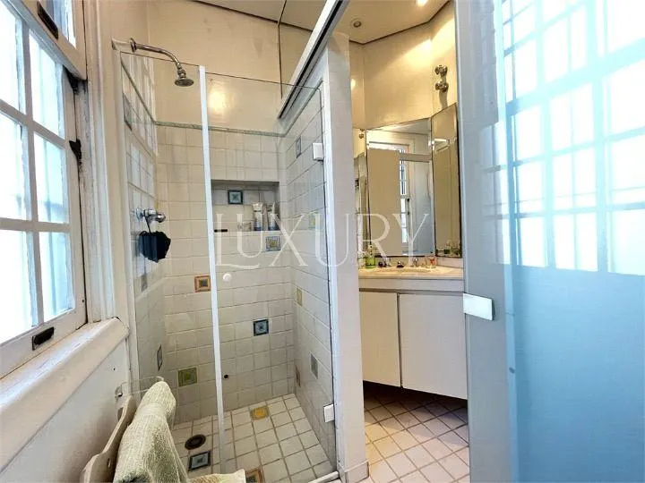 Casa com 1 suítes à venda em Jardim Europa, São Paulo, por R$ 3.500.000 Imagem 22