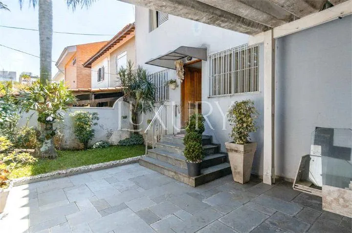 Casa de vila com 1 suítes à venda em Sumarezinho, São Paulo, por R$ 2.250.000