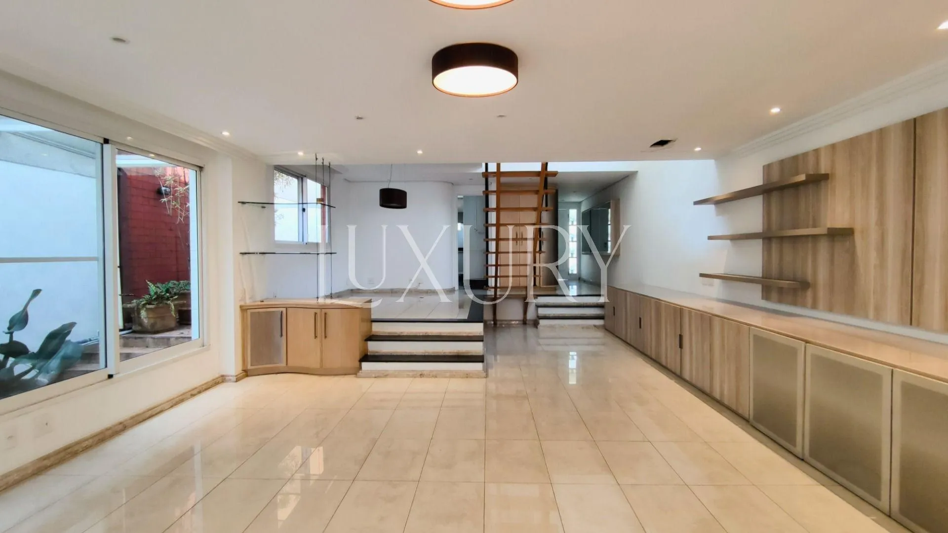 Casa com 3 suítes à venda em Alto De Pinheiros, São Paulo, por R$ 5.999.000 Imagem 3