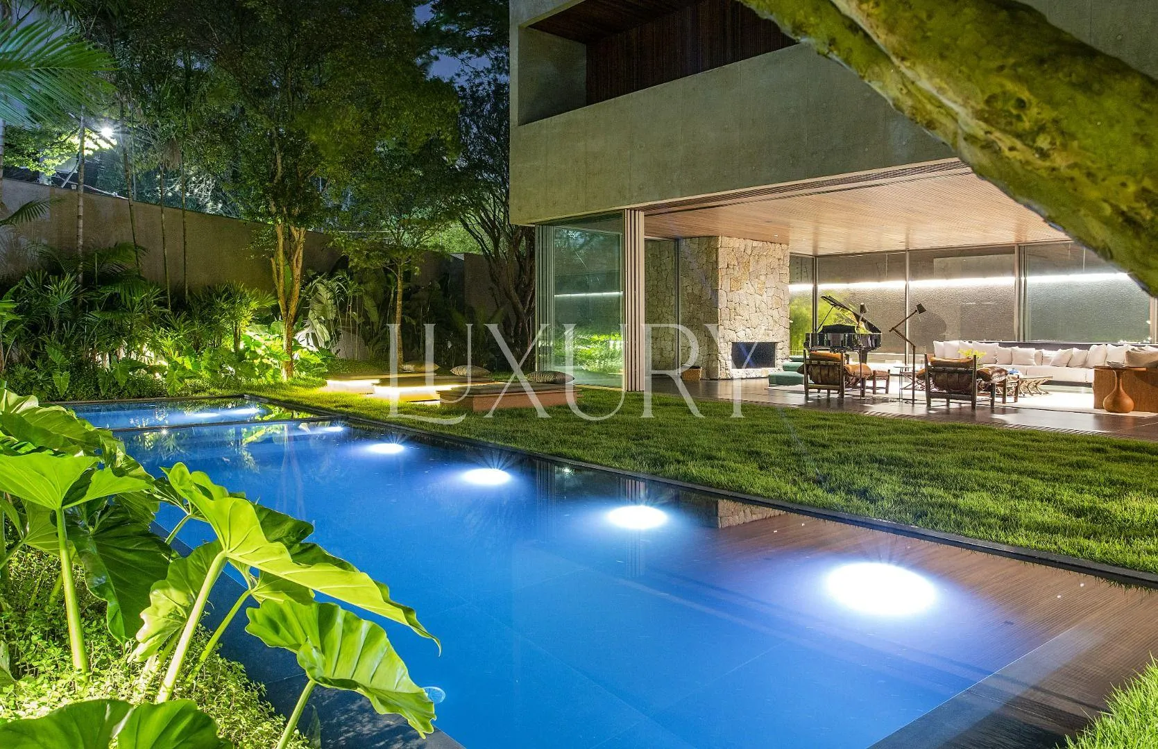 Casa com 4 suítes à venda em Alto de Pinheiros, São Paulo, por R$ 26.600.000 Imagem 2