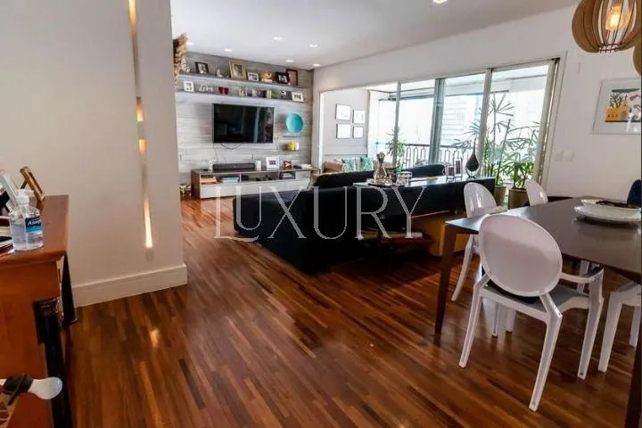 Apartamento com 3 suítes à venda em Itaim Bibi, São Paulo, por R$ 4.600.000 Imagem 2