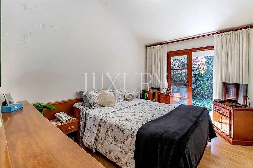 Casa com 4 suítes à venda em Alto de Pinheiros, São Paulo, por R$ 7.900.000 Imagem 26