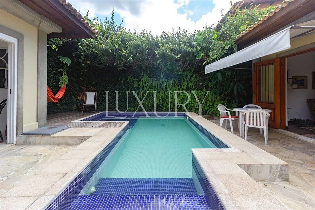 Casa com 3 suítes à venda em Alto de Pinheiros, São Paulo, por R$ 5.990.000 Imagem 2