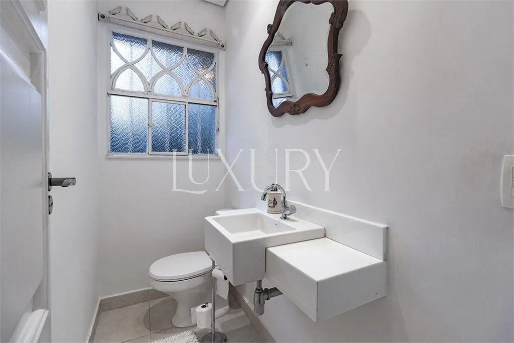 Casa com 3 suítes à venda em Alto de Pinheiros, São Paulo, por R$ 5.990.000 Imagem 4
