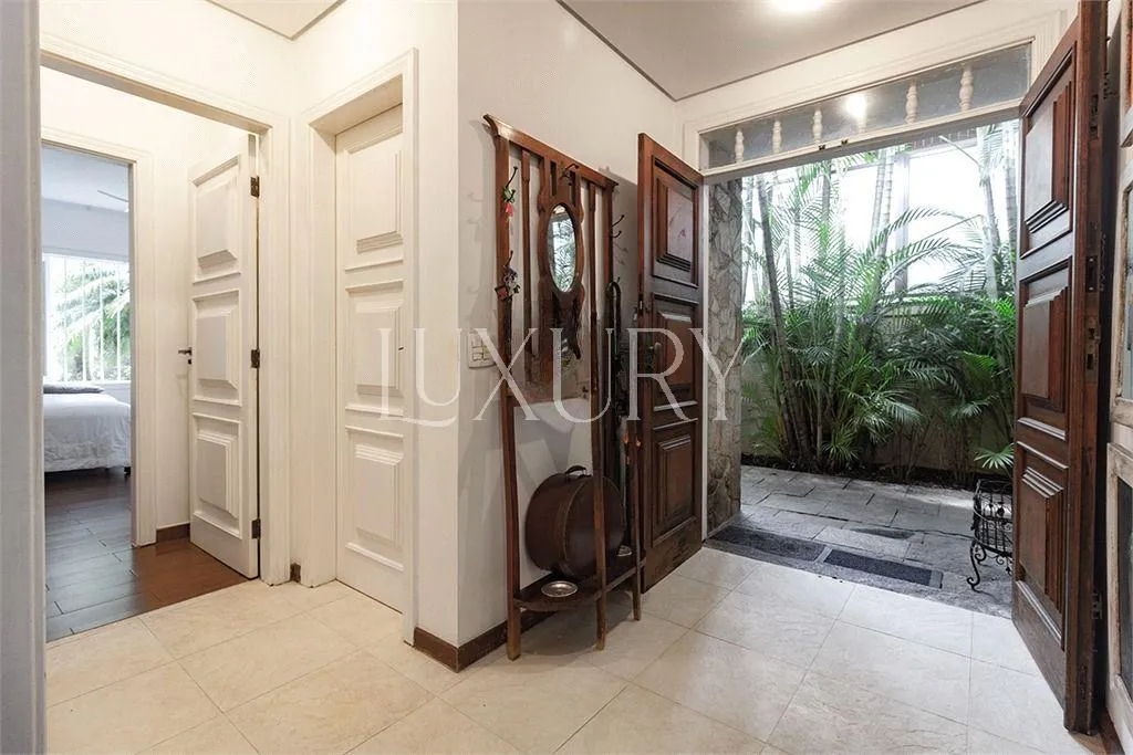 Casa com 3 suítes à venda em Alto de Pinheiros, São Paulo, por R$ 5.990.000 Imagem 18