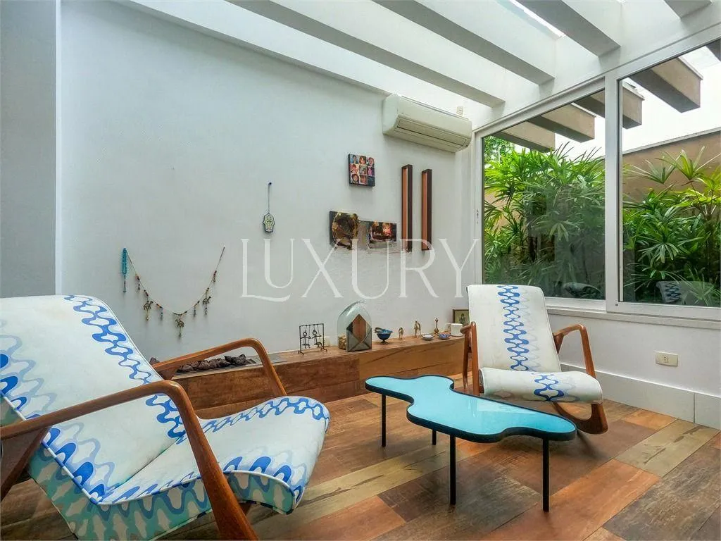 Casa com 5 suítes à venda em Alto de Pinheiros, São Paulo, por R$ 5.950.000 Imagem 3