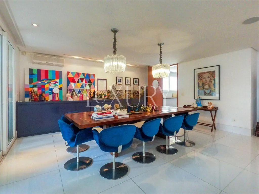 Casa com 5 suítes à venda em Alto de Pinheiros, São Paulo, por R$ 5.950.000 Imagem 4