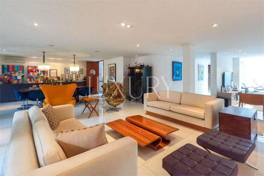 Casa com 5 suítes à venda em Alto de Pinheiros, São Paulo, por R$ 5.950.000 Imagem 19