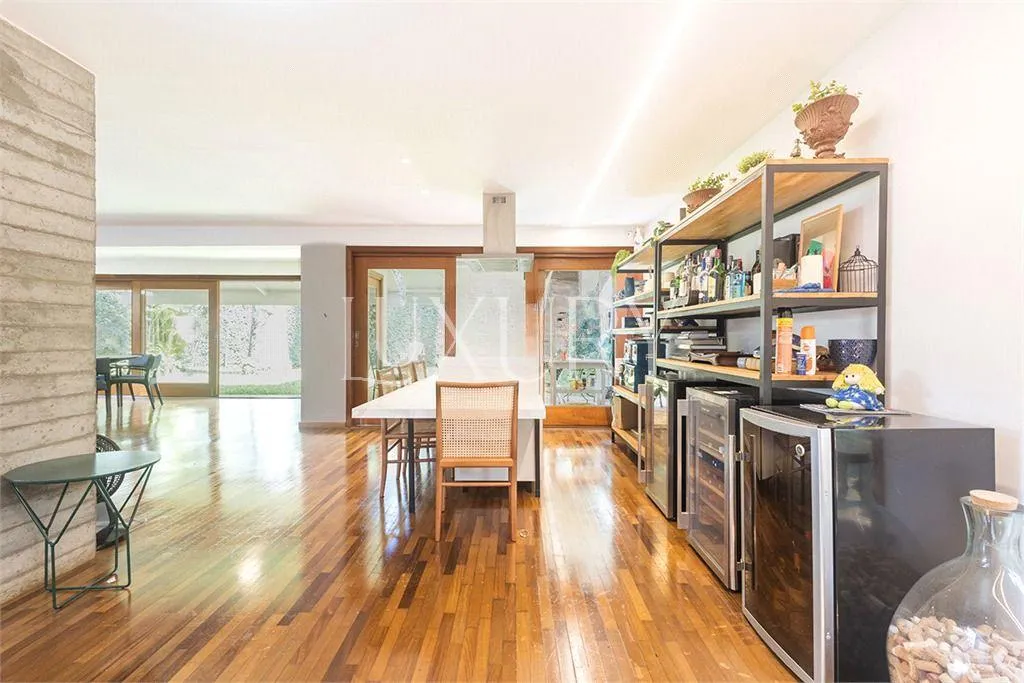 Casa com 4 suítes à venda em Alto de Pinheiros, São Paulo, por R$ 4.700.000 Imagem 3