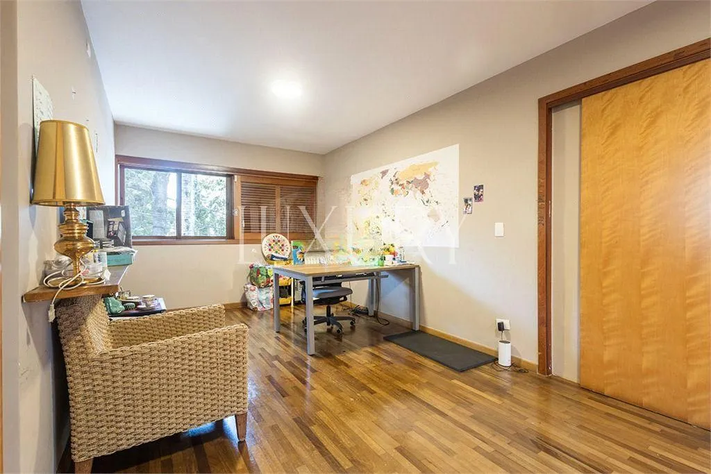 Casa com 4 suítes à venda em Alto de Pinheiros, São Paulo, por R$ 4.700.000 Imagem 7