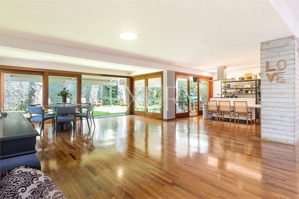 Casa com 4 suítes à venda em Alto de Pinheiros, São Paulo, por R$ 4.700.000 Imagem 9