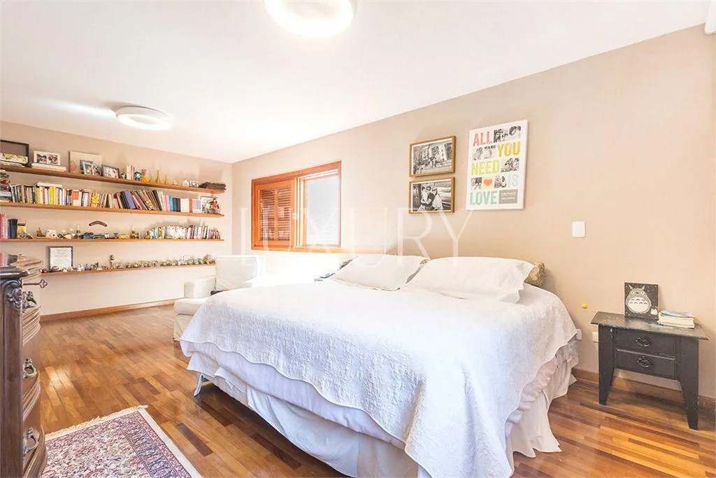 Casa com 4 suítes à venda em Alto de Pinheiros, São Paulo, por R$ 4.700.000 Imagem 13