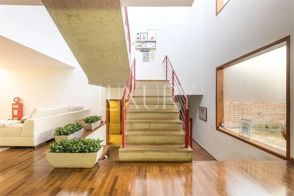 Casa com 4 suítes à venda em Alto de Pinheiros, São Paulo, por R$ 4.700.000 Imagem 14