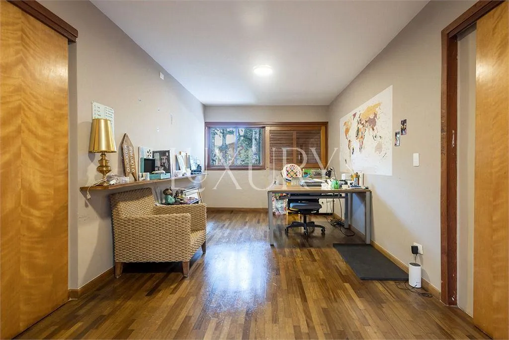 Casa com 4 suítes à venda em Alto de Pinheiros, São Paulo, por R$ 4.700.000 Imagem 15