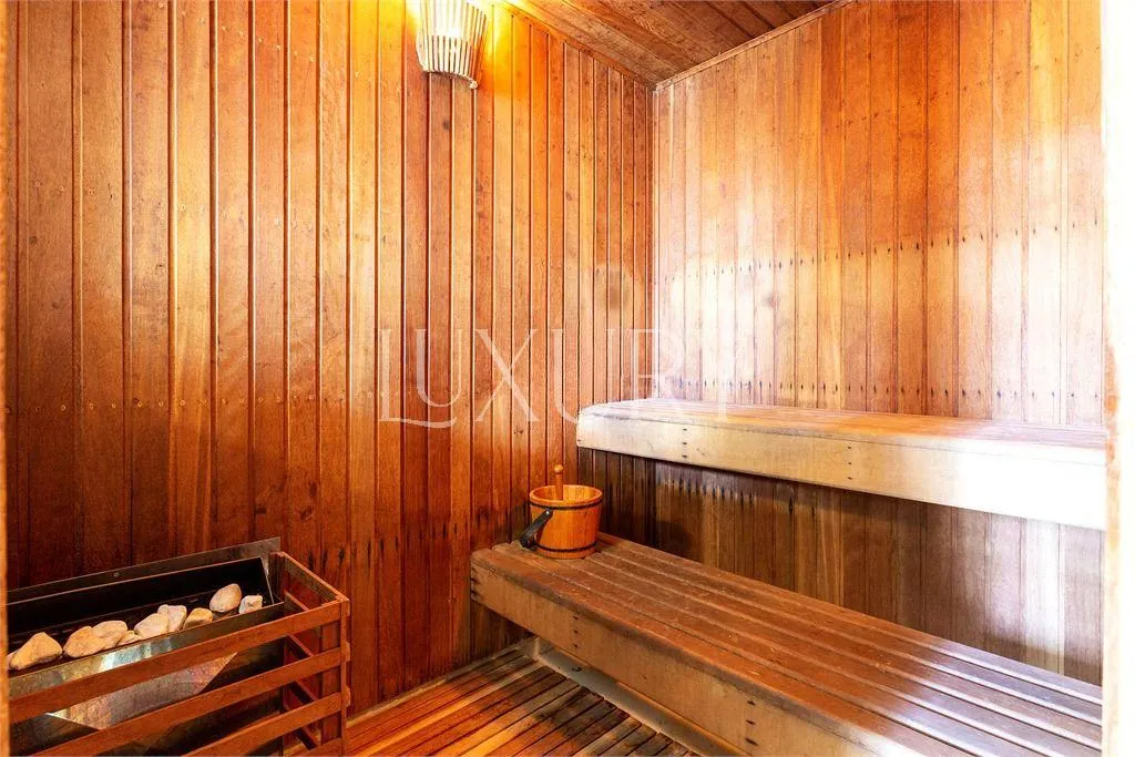 Casa com 2 suítes à venda em Alto de Pinheiros, São Paulo, por R$ 9.400.000 Imagem 8