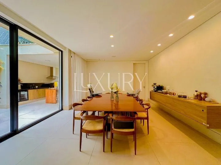Casa com 6 suítes à venda em Jardim Europa, São Paulo, por R$ 47.000.000 Imagem 9