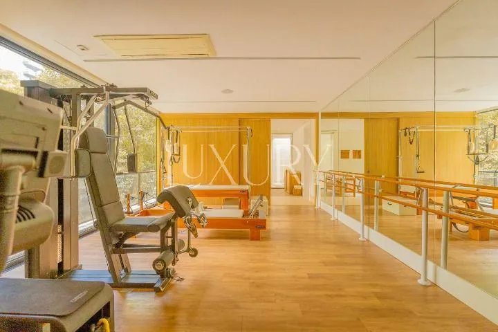 Casa com 6 suítes à venda em Jardim Europa, São Paulo, por R$ 47.000.000 Imagem 24