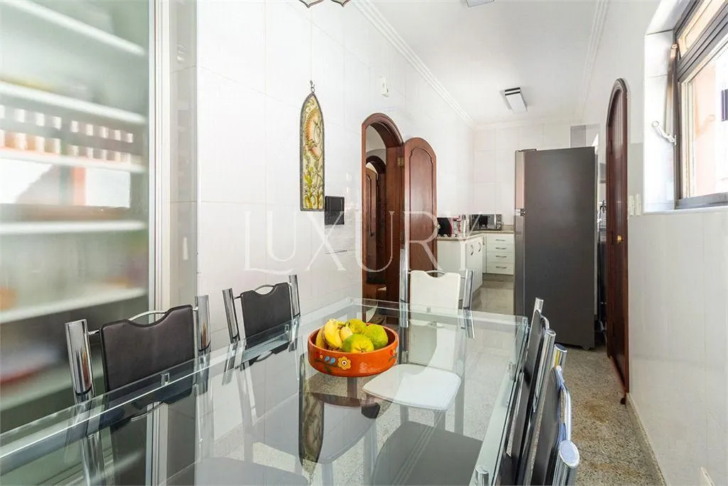 Casa com 2 suítes à venda em Alto de Pinheiros, São Paulo, por R$ 5.950.000 Imagem 3