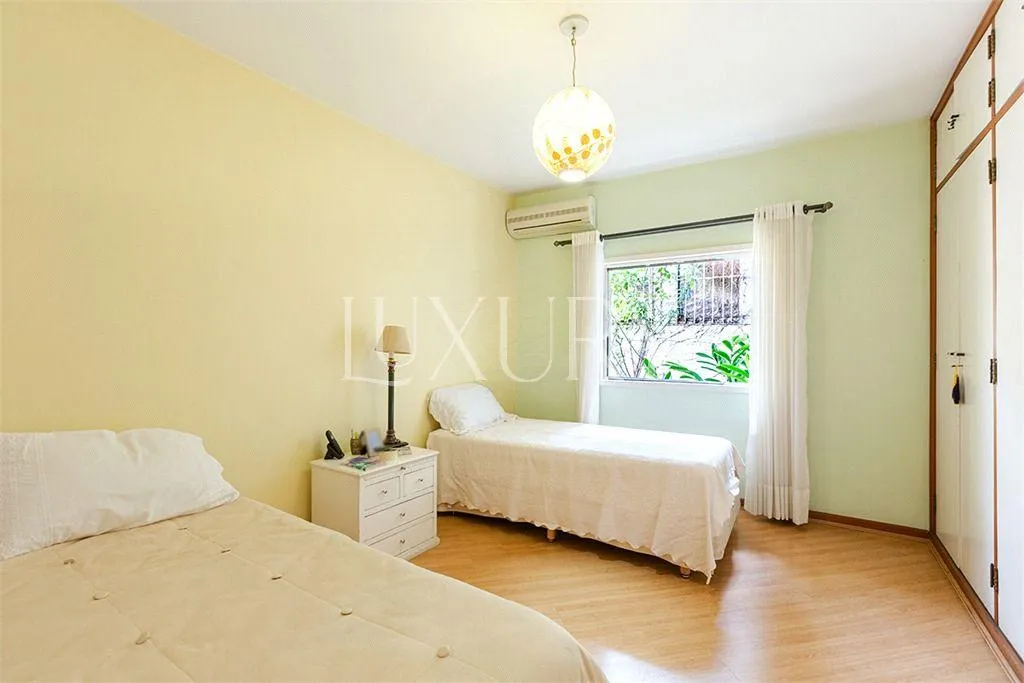 Casa com 2 suítes à venda em Alto de Pinheiros, São Paulo, por R$ 3.800.000 Imagem 6