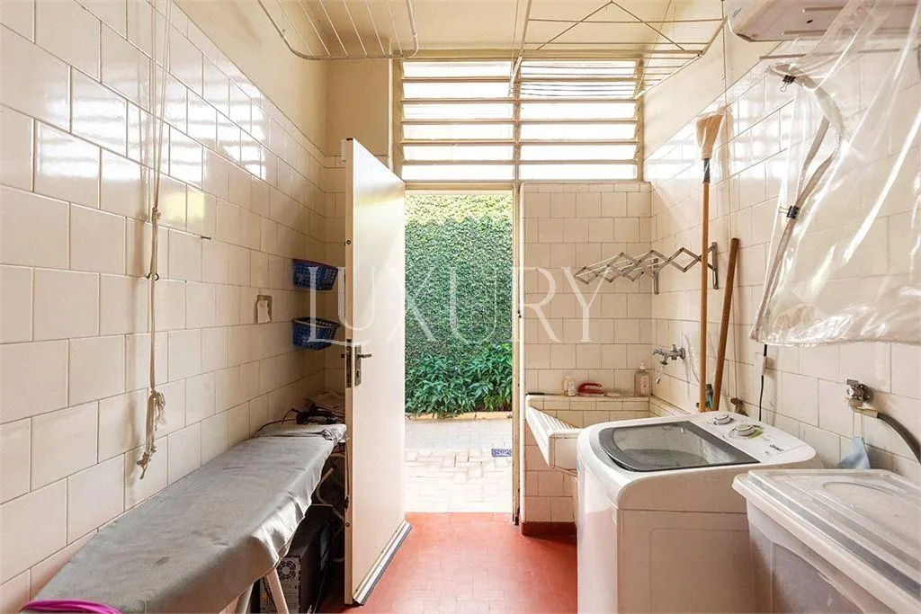 Casa com 2 suítes à venda em Alto de Pinheiros, São Paulo, por R$ 3.600.000 Imagem 11