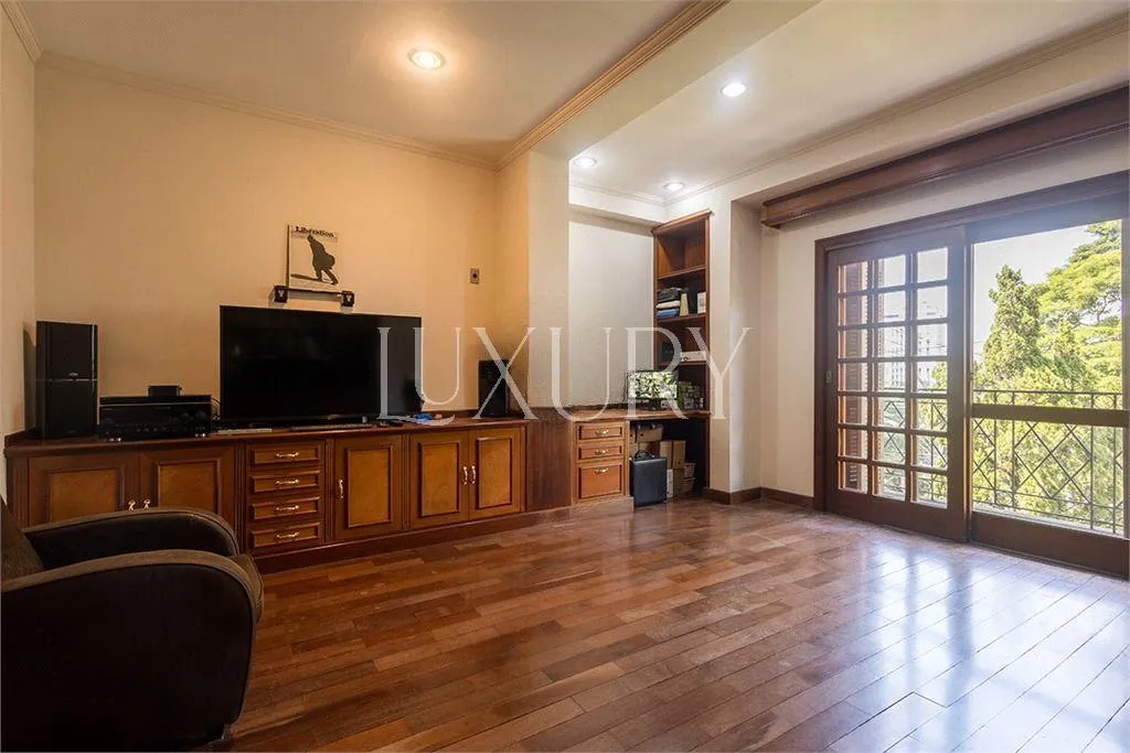 Casa com 4 suítes à venda em Vila Madalena, São Paulo, por R$ 7.500.000 Imagem 9
