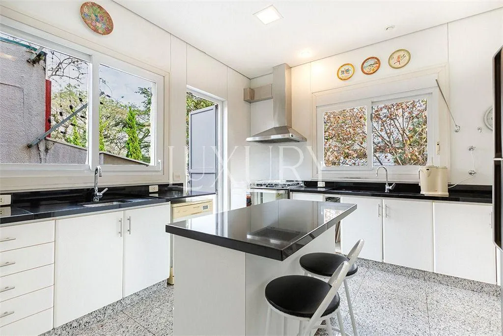 Casa com 4 suítes à venda em Alto de Pinheiros, São Paulo, por R$ 10.300.000 Imagem 7