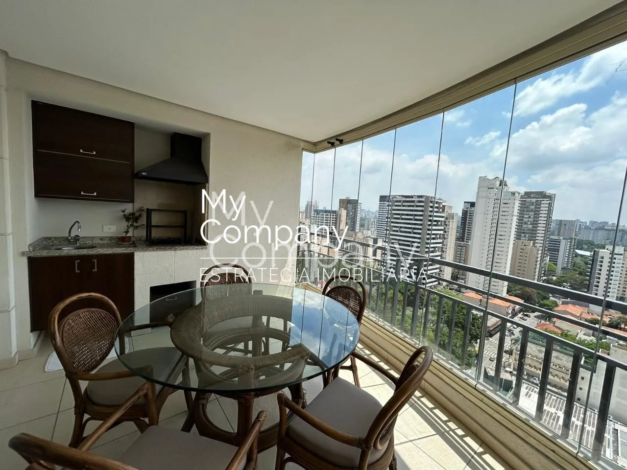 Apartamento com 2 suítes à venda em Moema, São Paulo, por R$ 4.081.000 Imagem 3