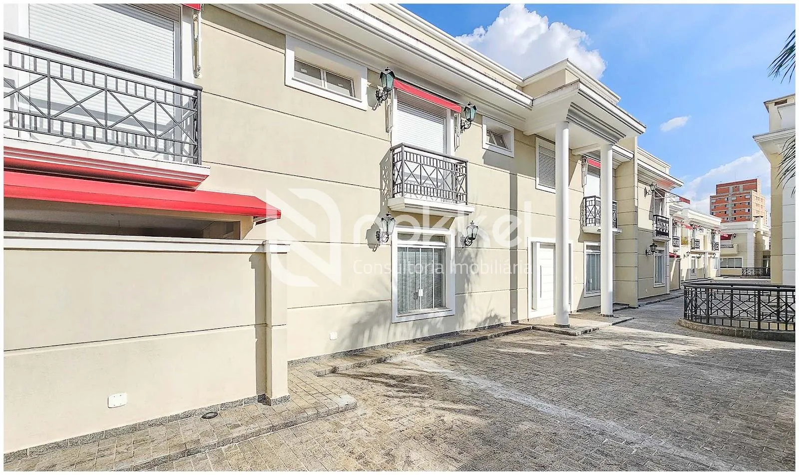Casa de condomínio com 4 suítes à venda em Vila Monumento, São Paulo, por R$ 2.720.000