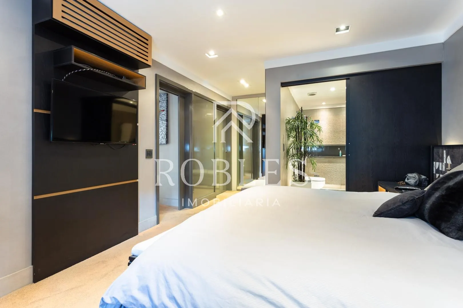 Apartamento com 2 suítes à venda em Vila Uberabinha, São Paulo, por R$ 4.890.000 Imagem 4