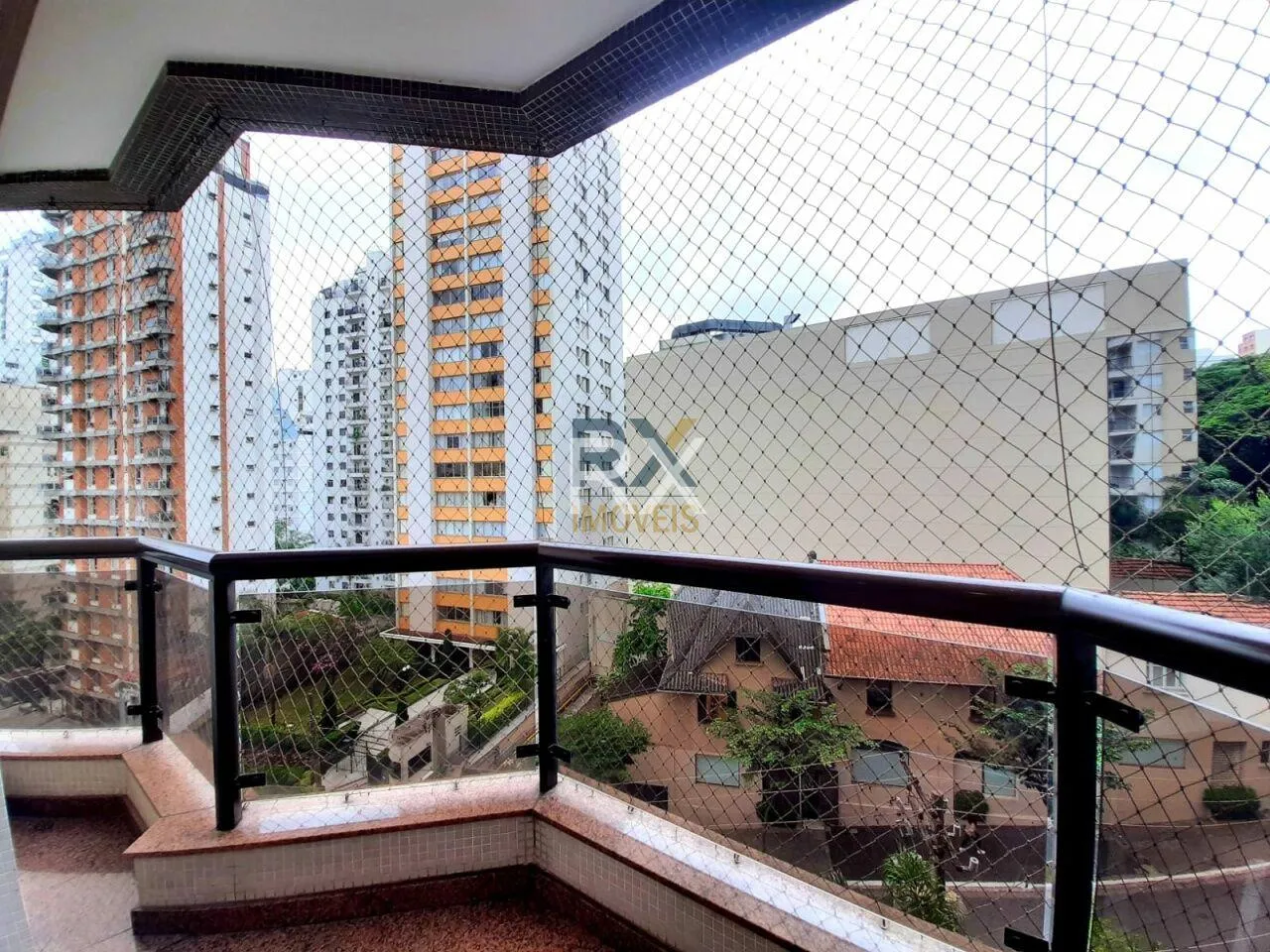 Apartamento com 3 suítes à venda em Santa Cecília, São Paulo, por R$ 2.100.000 Imagem 3