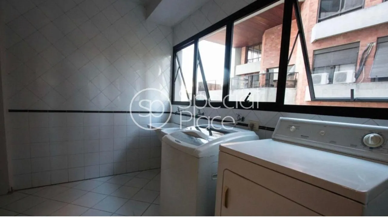 Apartamento com 2 suítes à venda em Real Parque, São Paulo, por R$ 1.436.000 Imagem 6