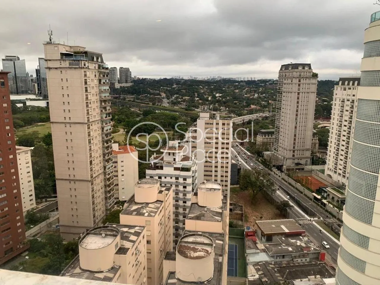 Apartamento com 3 suítes à venda em Itaim Bibi, São Paulo, por R$ 8.000.000 Imagem 15
