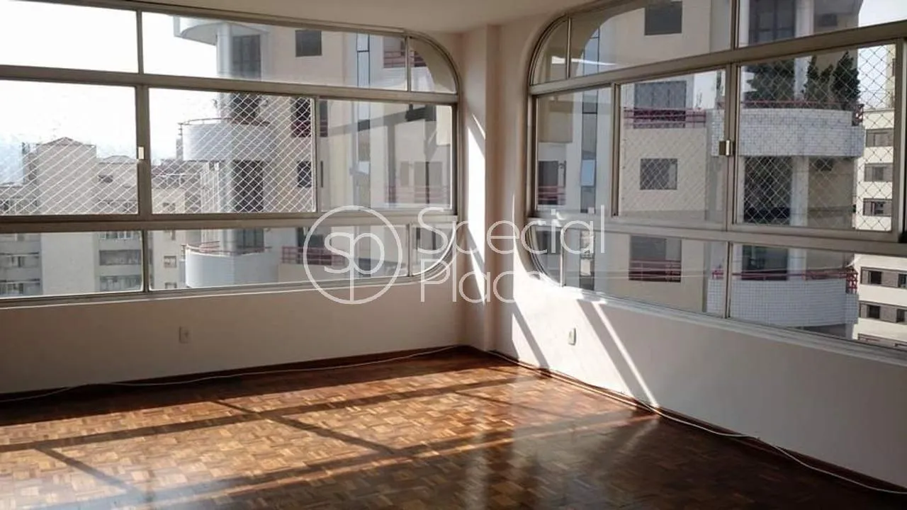 Apartamento com 1 suítes à venda em Itaim Bibi, São Paulo, por R$ 2.017.000