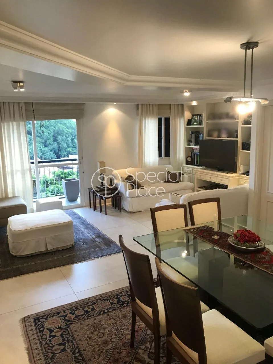Apartamento com 3 suítes à venda em Indianópolis, São Paulo, por R$ 1.980.000