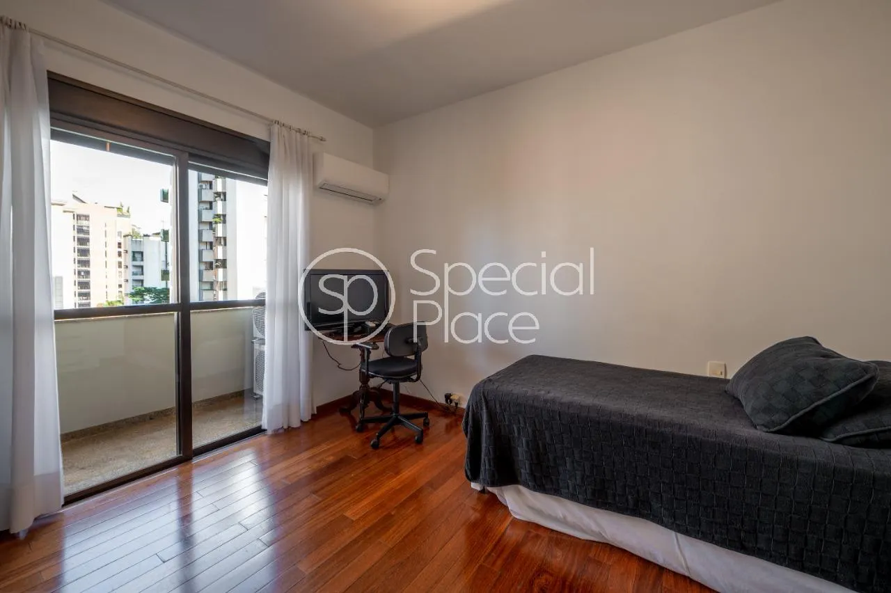 Apartamento com 3 suítes à venda em Vila Nova Conceição, São Paulo, por R$ 12.500.000 Imagem 16