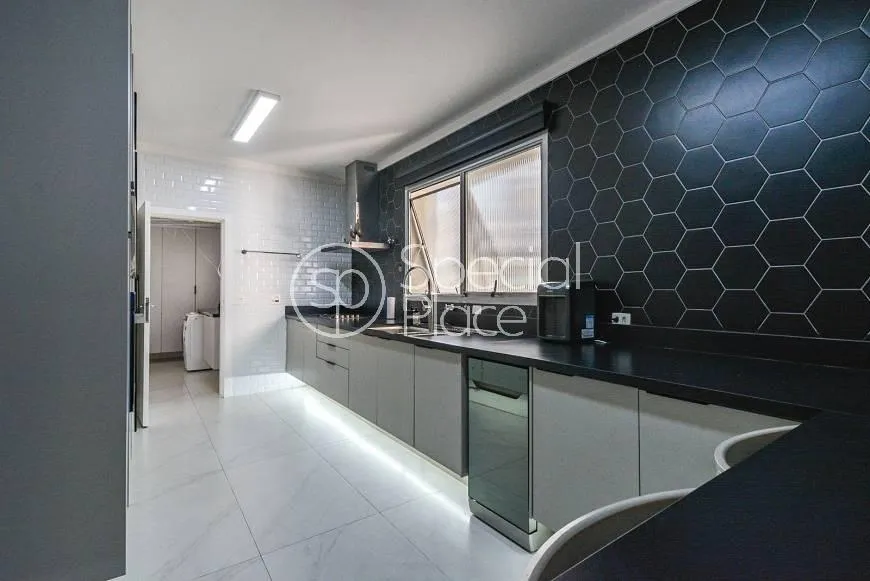 Apartamento com 1 suítes à venda em Moema, São Paulo, por R$ 2.250.000 Imagem 17
