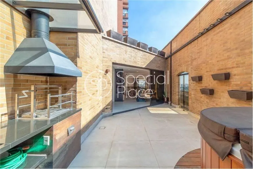Cobertura com 3 suítes à venda em Higienópolis, São Paulo, por R$ 3.900.000