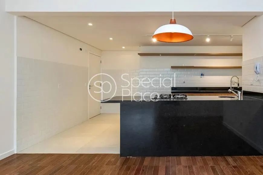 Apartamento com 3 suítes à venda em Itaim Bibi, São Paulo, por R$ 2.290.000