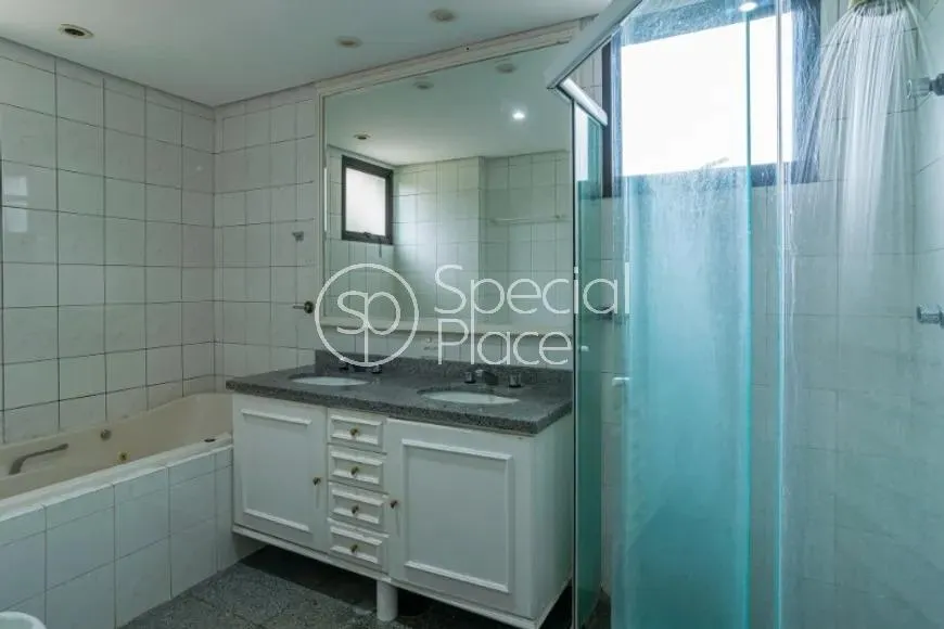 Apartamento com 3 suítes à venda em Real Parque, São Paulo, por R$ 2.200.000 Imagem 16