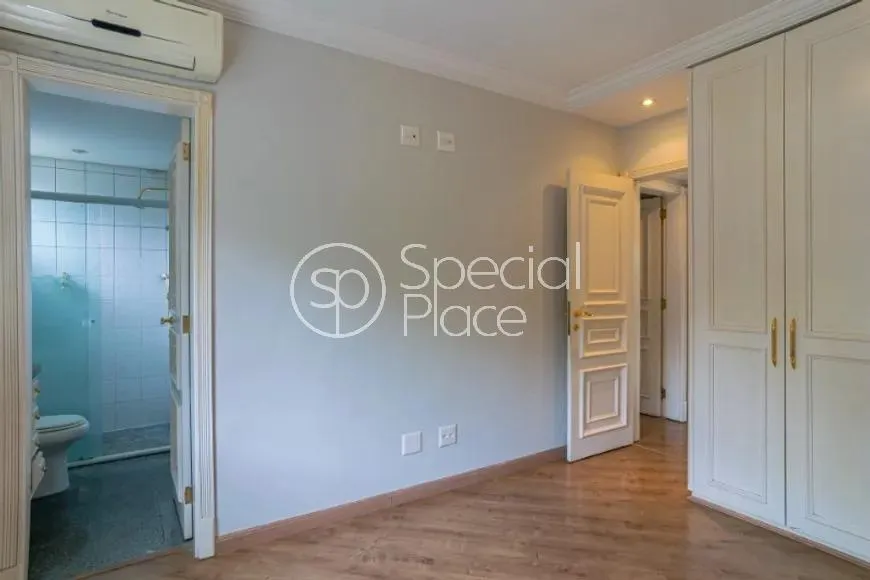 Apartamento com 3 suítes à venda em Real Parque, São Paulo, por R$ 2.200.000 Imagem 22