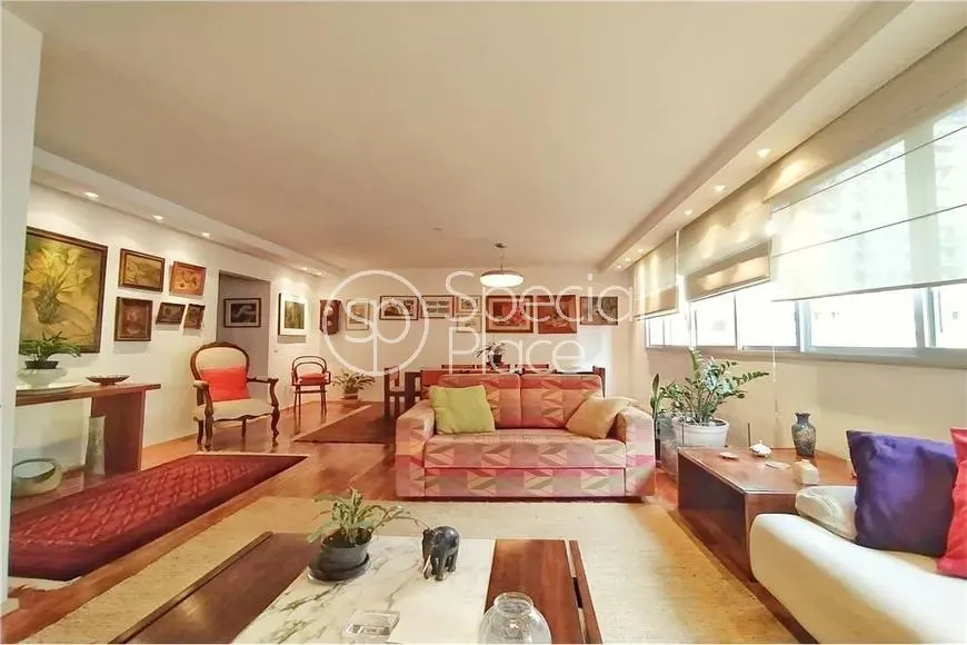 Apartamento com 2 suítes à venda em Itaim Bibi, São Paulo, por R$ 2.650.000
