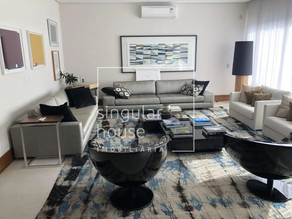 Casa com 4 suítes à venda em Pacaembu, São Paulo, por R$ 8.500.000