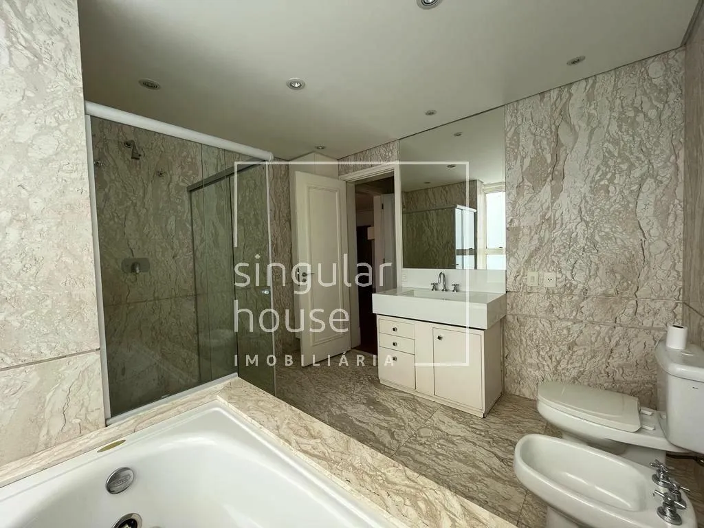 Apartamento com 3 suítes à venda em Jardim América, São Paulo, por R$ 15.000.000 Imagem 11