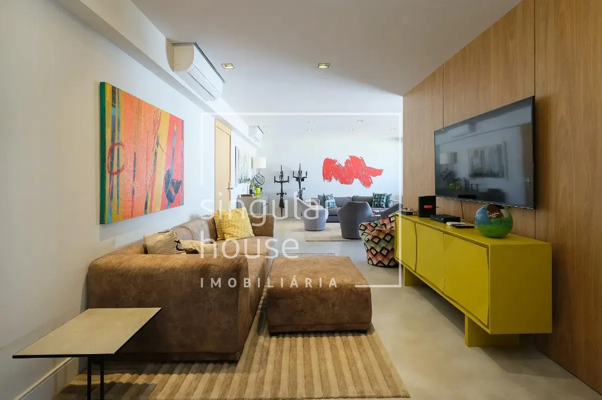Apartamento com 3 suítes à venda em Moema, São Paulo, por R$ 3.900.000