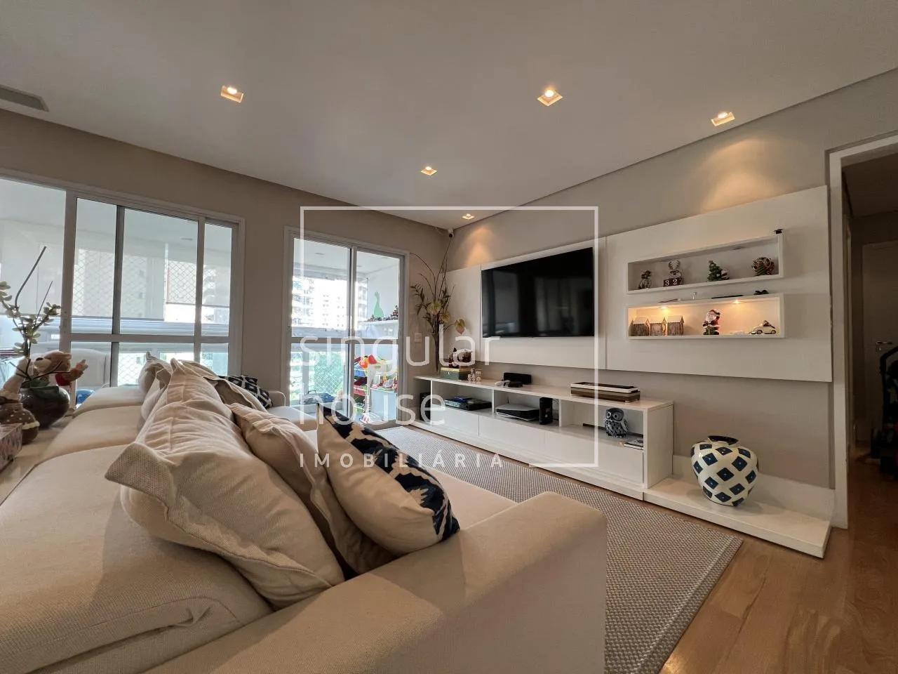 Apartamento com 3 suítes à venda em Campo Belo, São Paulo, por R$ 2.250.000