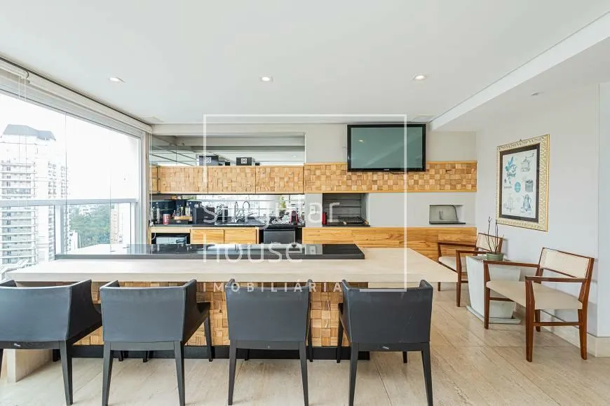 Apartamento com 3 suítes à venda em Moema, São Paulo, por R$ 13.900.000 Imagem 3