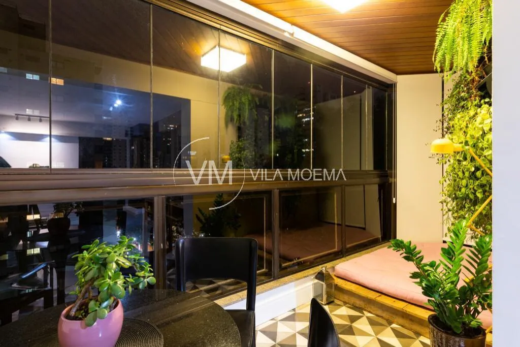 Apartamento com 3 suítes à venda em Moema, São Paulo, por R$ 3.150.000