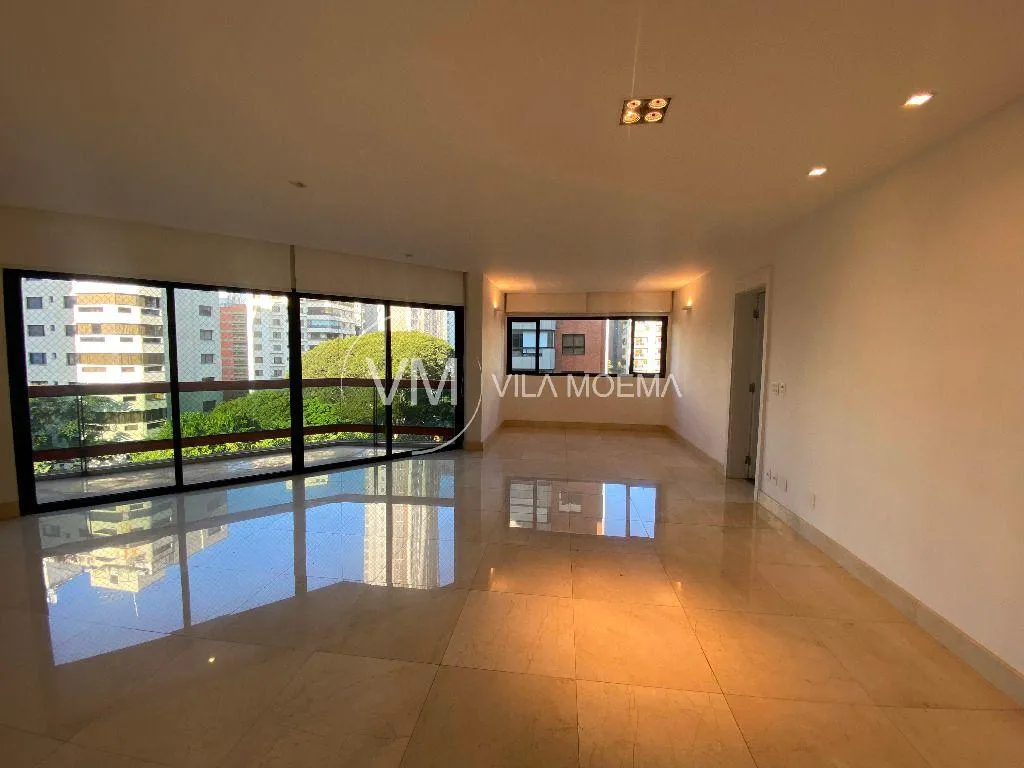 Apartamento com 3 suítes à venda em Moema, São Paulo, por R$ 3.700.000