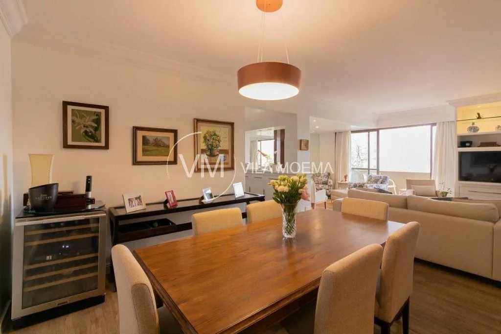 Apartamento com 1 suítes à venda em Moema, São Paulo, por R$ 2.190.000